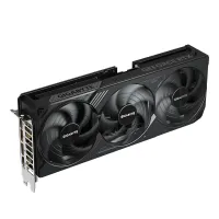GIGABYTE-GeForce-RTX-5070-Ti-WINDFORCE-16GB-GDDR7-OC-SFF-3.jpg